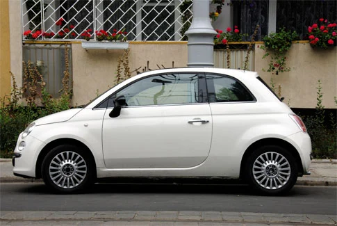 fiat 500 weißer Fiat 500 – Beispiel für Gebrauchtwagenankauf Öhringen